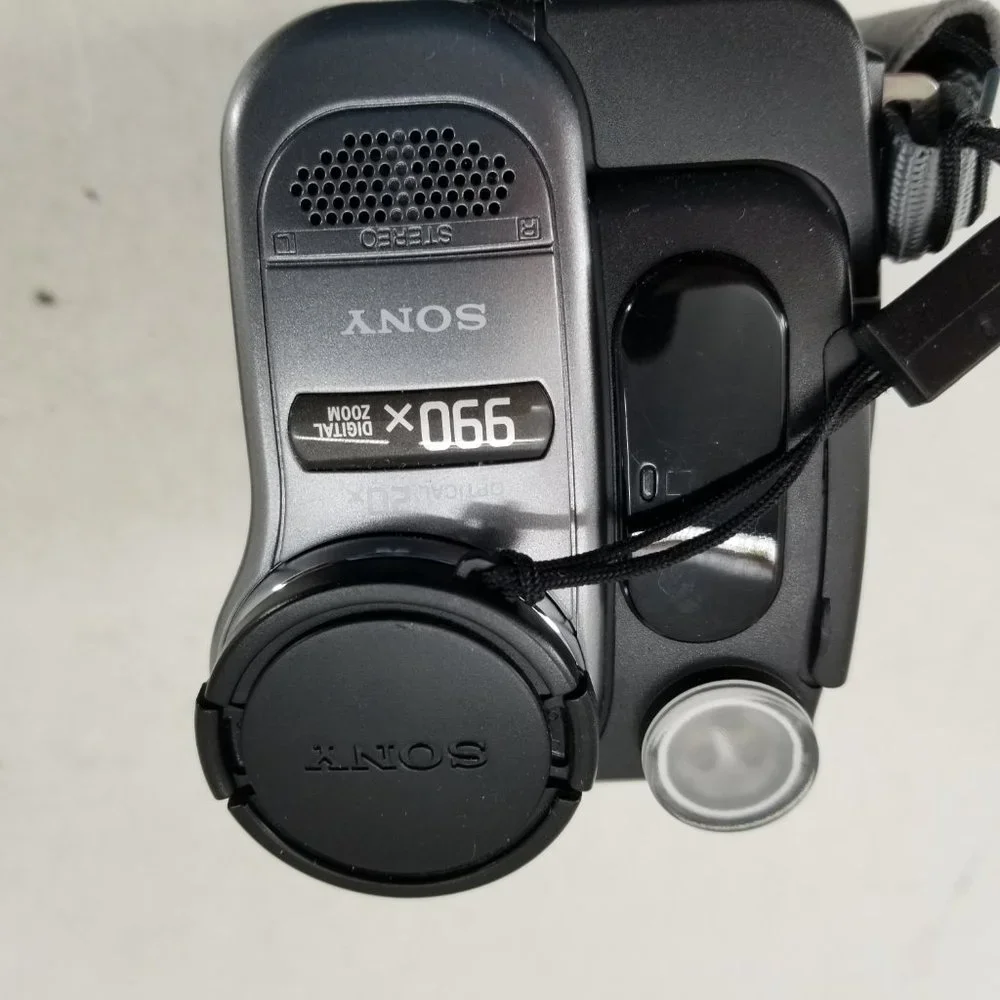 Sony compact handycam